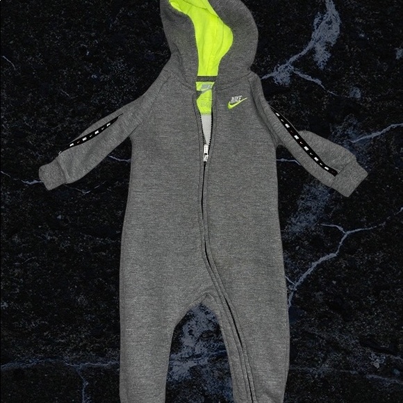 BABY BOYS' Nike HOODED PRAM SUIT - Picture 2 of 3